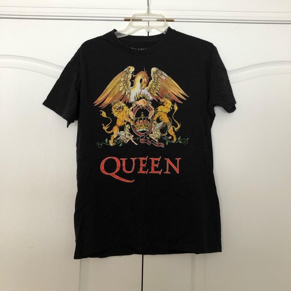 Queen Black Band T-Shirt